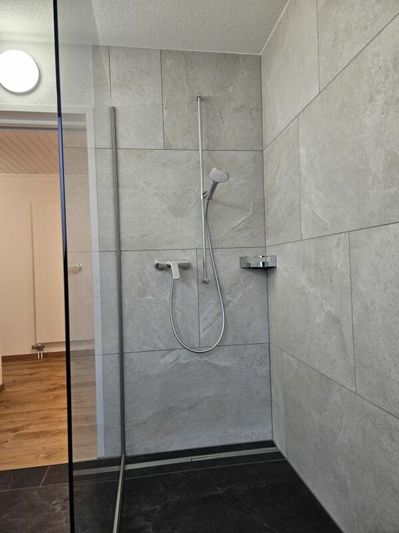Neuwertige 4.5 Zimmer-Maisonettwohnung im Dorfzentrum 11