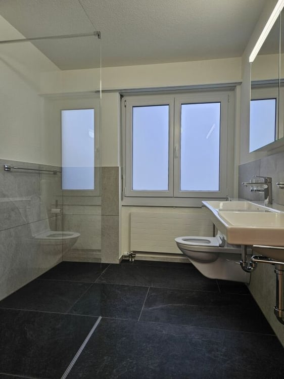 Neuwertige 4.5 Zimmer-Maisonettwohnung im Dorfzentrum 10