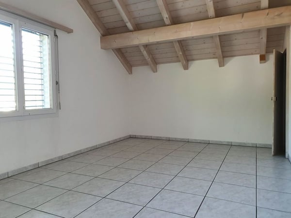schöne 3-Zimmer Maisonettewohnung 10