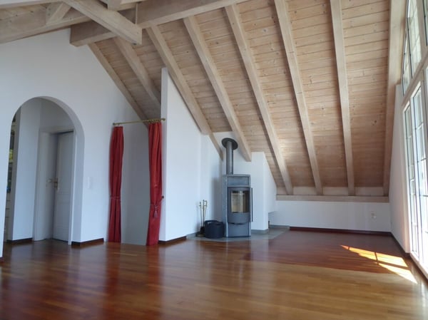 freistehendes 5 1/2-Zimmer-Einfamilienhaus mit attraktiver Fernsicht 4