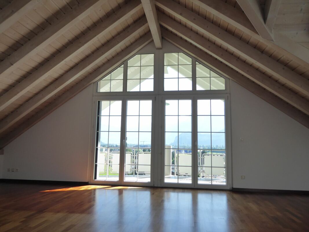 Detached 5 1/2-room single-family house with attractive distant view