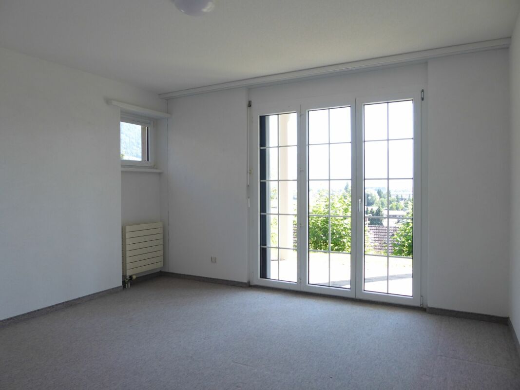 Detached 5 1/2-room single-family house with attractive distant view