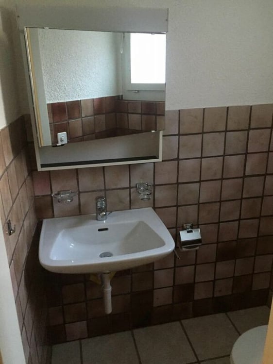 günstige und teilsanierte 3.5-Maisonette-Zimmerwohnung an zentraler Lage 6