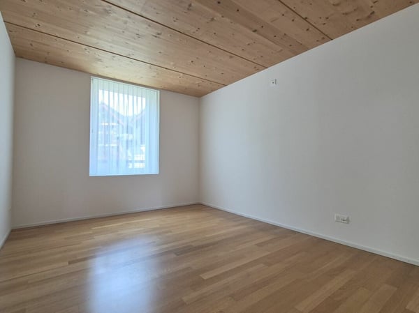 Betreutes Wohnen: moderne 2.5 Zimmerwohnung mit modernem Ausbau und schönem Balkon 4