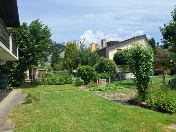 4.5-Zimmer Hausteil mit grossem Garten 9