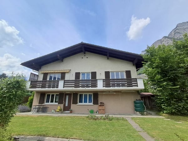 4.5-Zimmer Hausteil mit grossem Garten 10