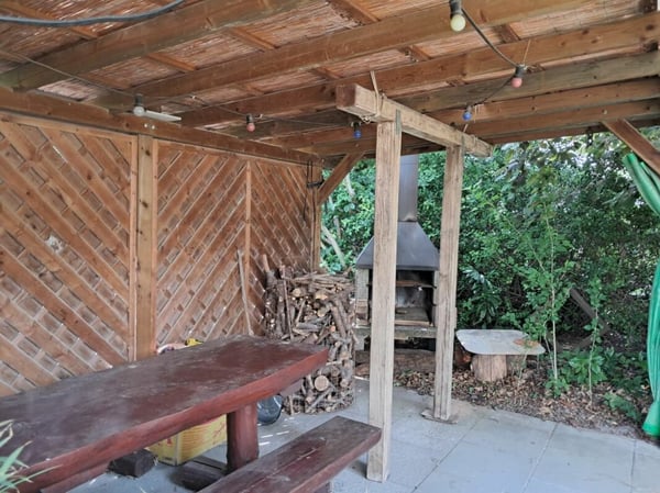 4.5-Zimmer Hausteil mit grossem Garten 13