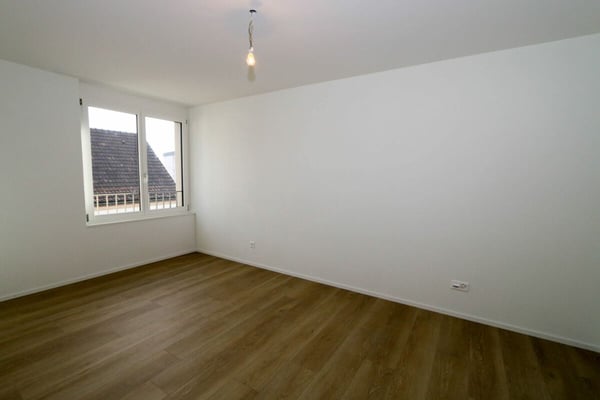 neuwertige 3.5-Zimmer-Wohnung an zentraler Lage 3