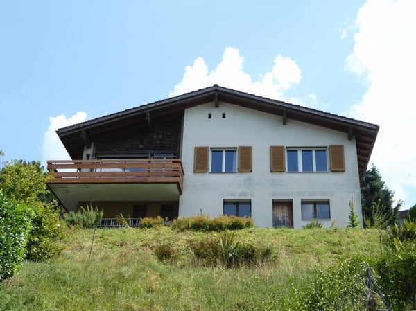 4 1/2-Zimmer-Einfamilienhaus mit attraktiver Seesicht 1