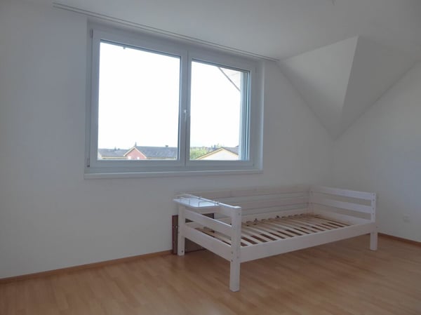 familienfreundliche und grosszügige 6-Zimmer-Maisonette-Wohnung 12