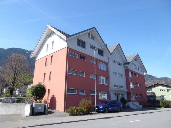 familienfreundliche und grosszügige 6-Zimmer-Maisonette-Wohnung 22