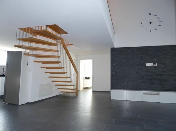 familienfreundliche und grosszügige 6-Zimmer-Maisonette-Wohnung 10