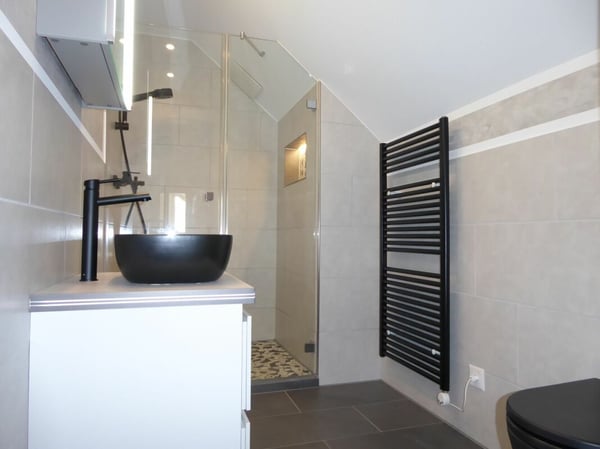 familienfreundliche und grosszügige 6-Zimmer-Maisonette-Wohnung 8