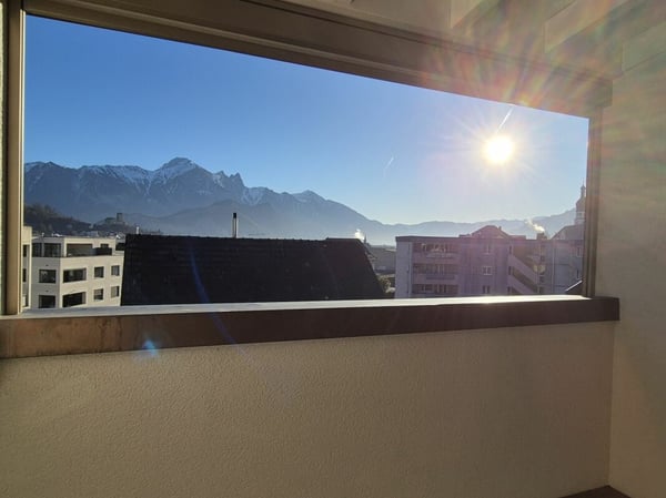 neuwertige 4.5-Zimmer-Maisonette-Wohnung mit Loggia an zentraler Lage in Mels 12