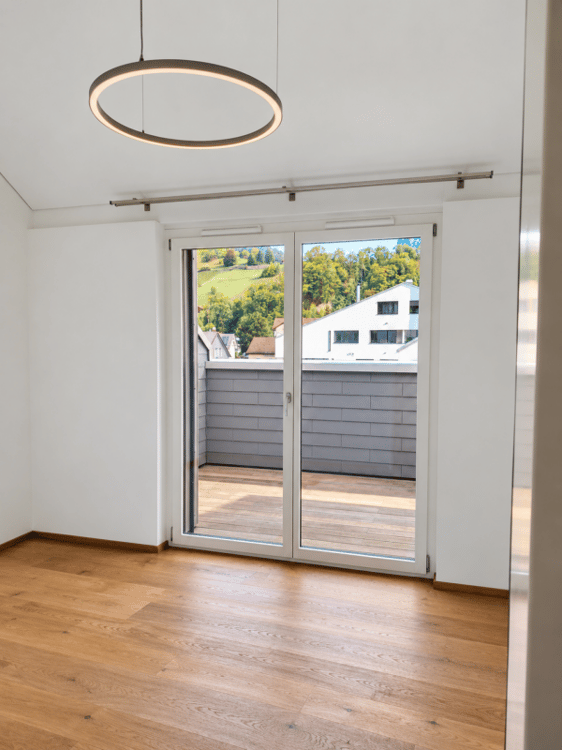 moderne 3 1/2-Zimmer-Wohnung mit Galeriegeschoss und Tiefgaragenplatz inklusive 5