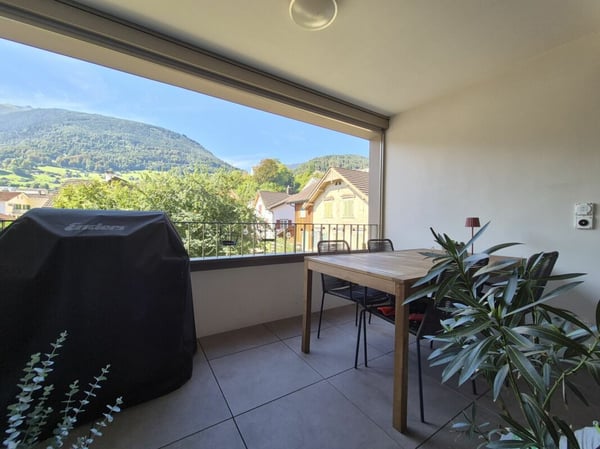 neuwertige 3.5-Zimmer-Wohnung an zentraler Lage 11