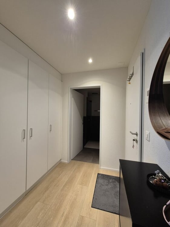 neuwertige 3.5-Zimmer-Wohnung an zentraler Lage 8