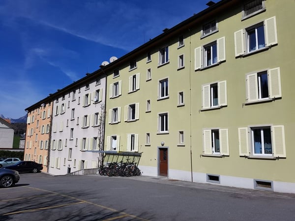 preisgünstige und gut erhaltene 3.0-Zimmer-Dachwohnung 7