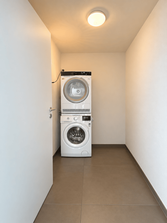 schöne 3.5-Zimmer-Wohnung inmitten von Mels 6