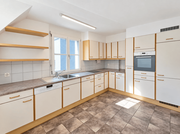 4 1/2-Zimmer-Maisonettewohnung an zentraler Lage 2