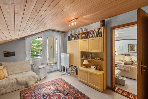 grosszügige 2-Zimmer-Ferienwohnung mit Balkon und einem Tiefgaragenplatz 15