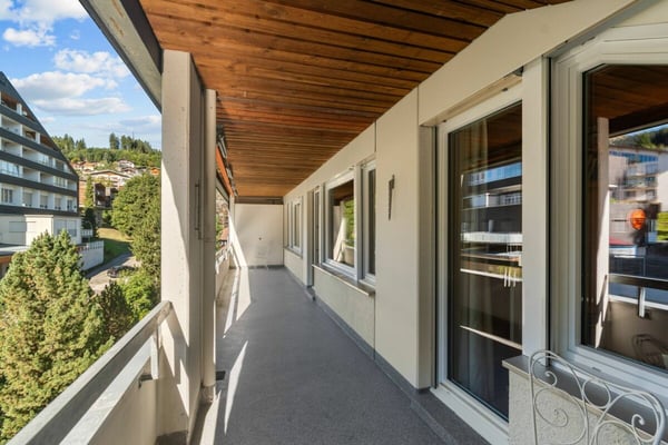 grosszügige 2-Zimmer-Ferienwohnung mit Balkon und einem Tiefgaragenplatz 17