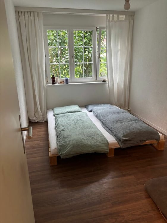 grosse 4.5-Zimmer-Wohnung (112m²) mit Sitzplatz 5
