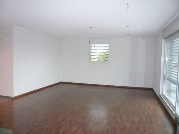 schöne 3.5 Zimmer-Attikawohnung an zentraler Lage 5