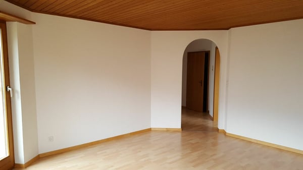 grosszügige 5.5-Zimmerwohnung an ruhiger Lage 1