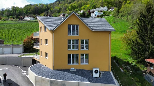 3 1/2-Zimmer-Dachwohnung mit Tiefgaragen- und Aussenparkplatz 15