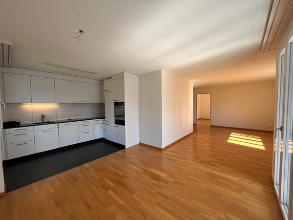 Charmante 1.5-Zimmer-Wohnung mit Balkon und Garage in Herblingen 4
