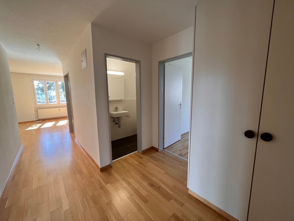 Charmante 1.5-Zimmer-Wohnung mit Balkon und Garage in Herblingen 10