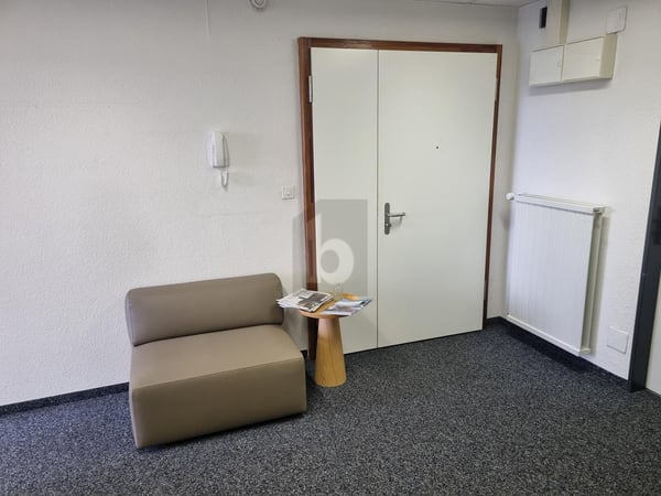 ESPACE DE TRAVAIL AVEC VUE PANORAMIQUE 3