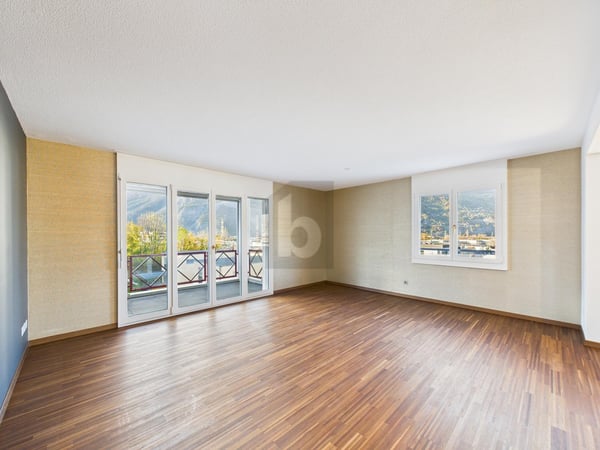 HOCHWERTIG SANIERT MIT WEITSICHT 2