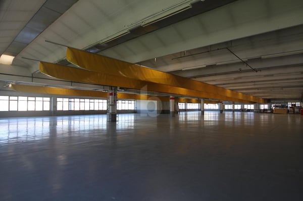 PER USO INDUSTRIALE CON MONTACARICHI 3