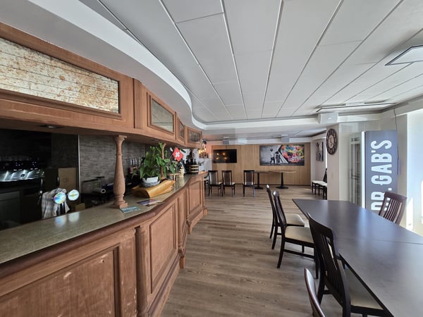 RESTAURANT OU LOCAL COMMERCIAL CENTRE VILLE 3