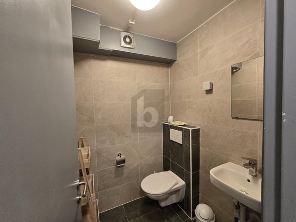 RESTAURANT OU LOCAL COMMERCIAL CENTRE VILLE 5