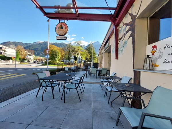 STILVOLL RENOVIERT MIT TERRASSE AN ZENTRALER LAGE! 1