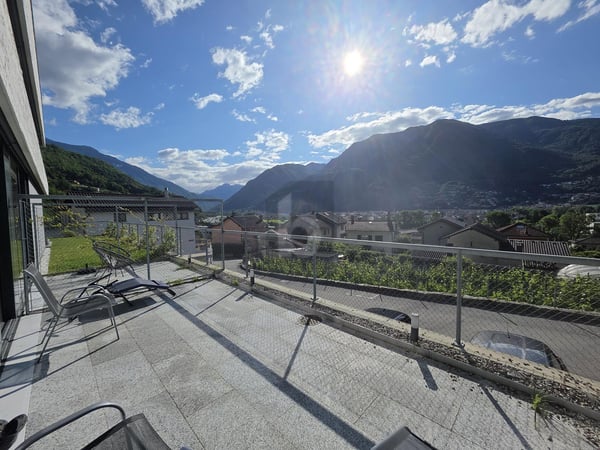 MODERNO, ACCOGLIENTE E LUMINOSO 2