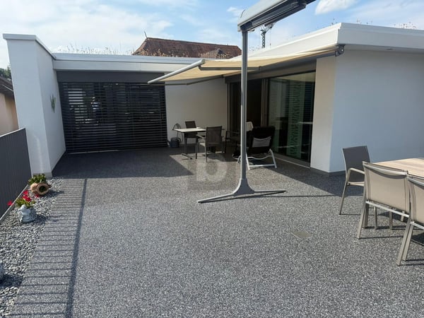 RIESIGE TERRASSE MIT WUNDERSCHÖNEM WALDBLICK 1