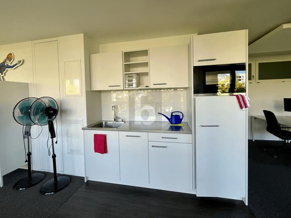 UNTERMIETE - HELL, MODERN UND ZENTRAL GELEGEN 5