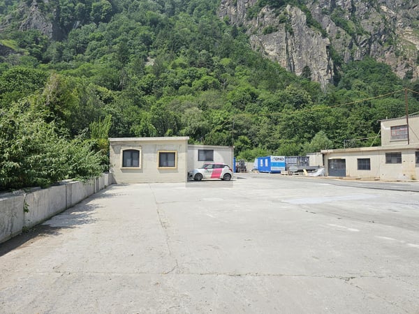 LOCAUX POLYVALENTS À VERNAYAZ 2