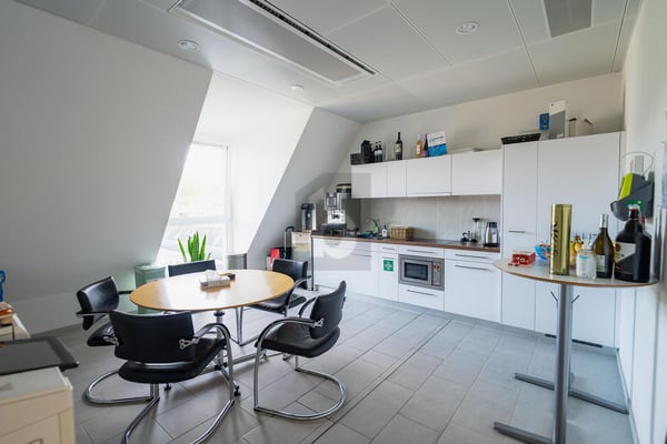 VIELFÄLTIG NUTZBAR, ZENTRAL MIT SEESICHT 5