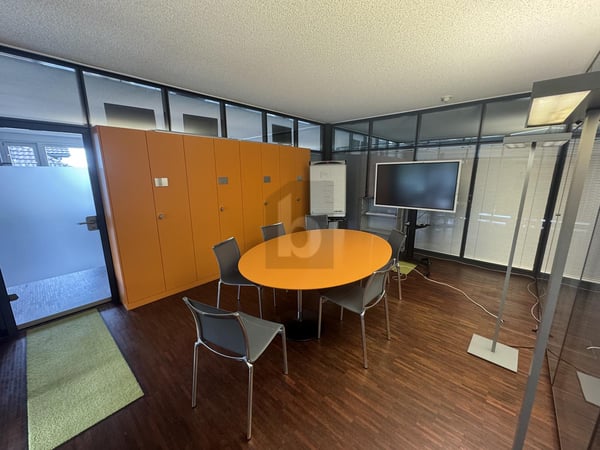 ATTRAKTIVE GESCHÄFTSFLÄCHE MIT KOMFORT 2