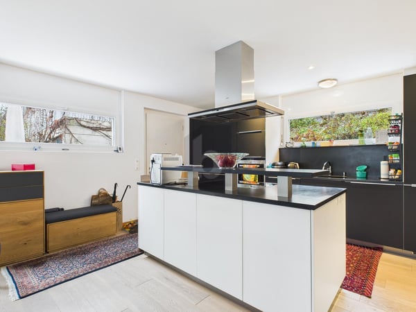 MODERN MIT PANORAMAFENSTERN 4