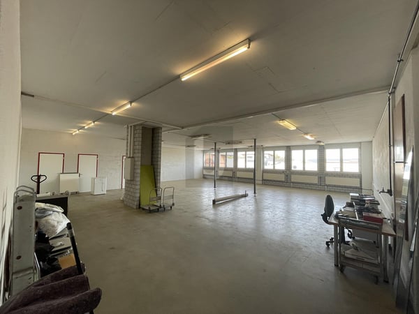 GROSS UND AN IDEALER LAGE 1