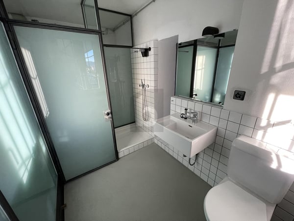 EBENERDIG AN ZENTRALER LAGE 5