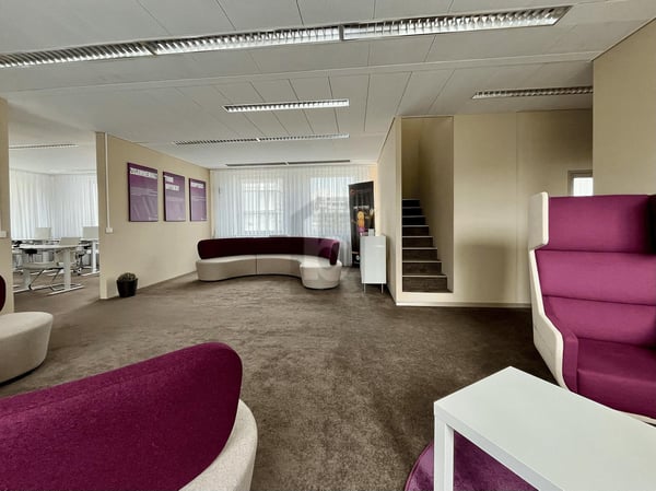 GROSSZÜGIG AN ZENTRALER LAGE 3