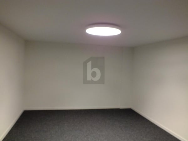 GROSSZÜGIG MIT AUSBAUMÖGLICHKEIT UND TERRASSE 5