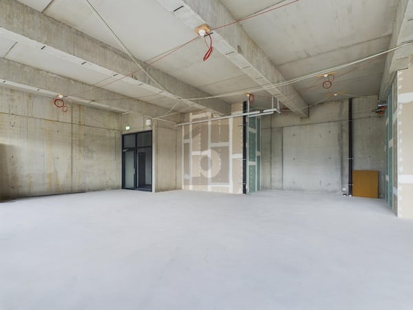 LICHTDURCHFLUTET UND MODERN AN ZENTRALER LAGE 4